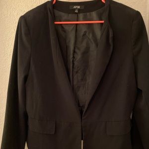 Apt 9 black fitted blazer.